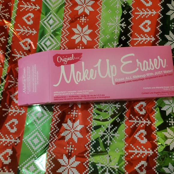Makeup eraser - Picture 1 of 1